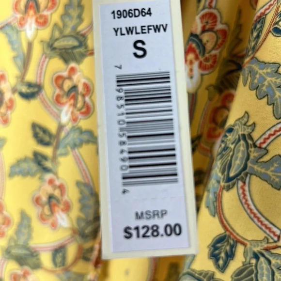 Ruffle,tiered,floral,frill dress,shirring cuffs,tie front,wood accent,keyhole - Picture 6 of 14